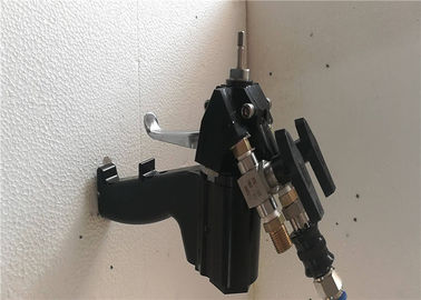 24Mpa Polyurethane Spray Gun 2.0kg Lightweight Foam Insulation