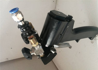 2kg Lightweight Polyurea Spray Gun For Polyurethane Continuous Jet Linear